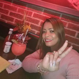 Meet your Posher, Ely